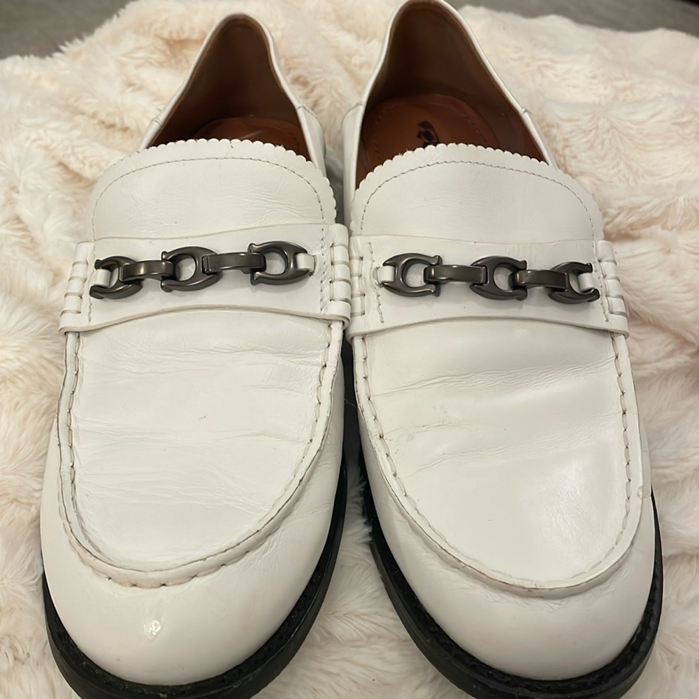 Coach Woman Size 9 White Loafer